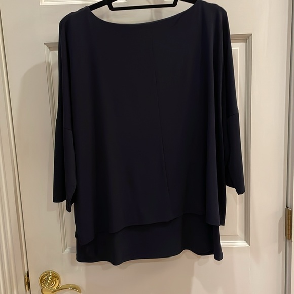 Chico’s Size 2 ( 12/14) Navy Studded Top with Raglan 3/4 Sleeves. - Picture 6 of 10